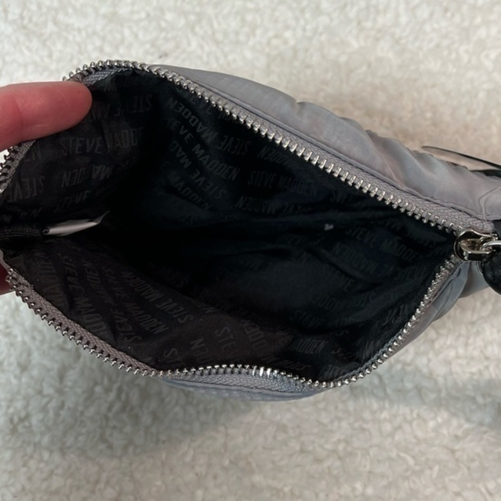 Steve Madden Cosmetic Travel Wristlet Bag - Picture 5 of 5